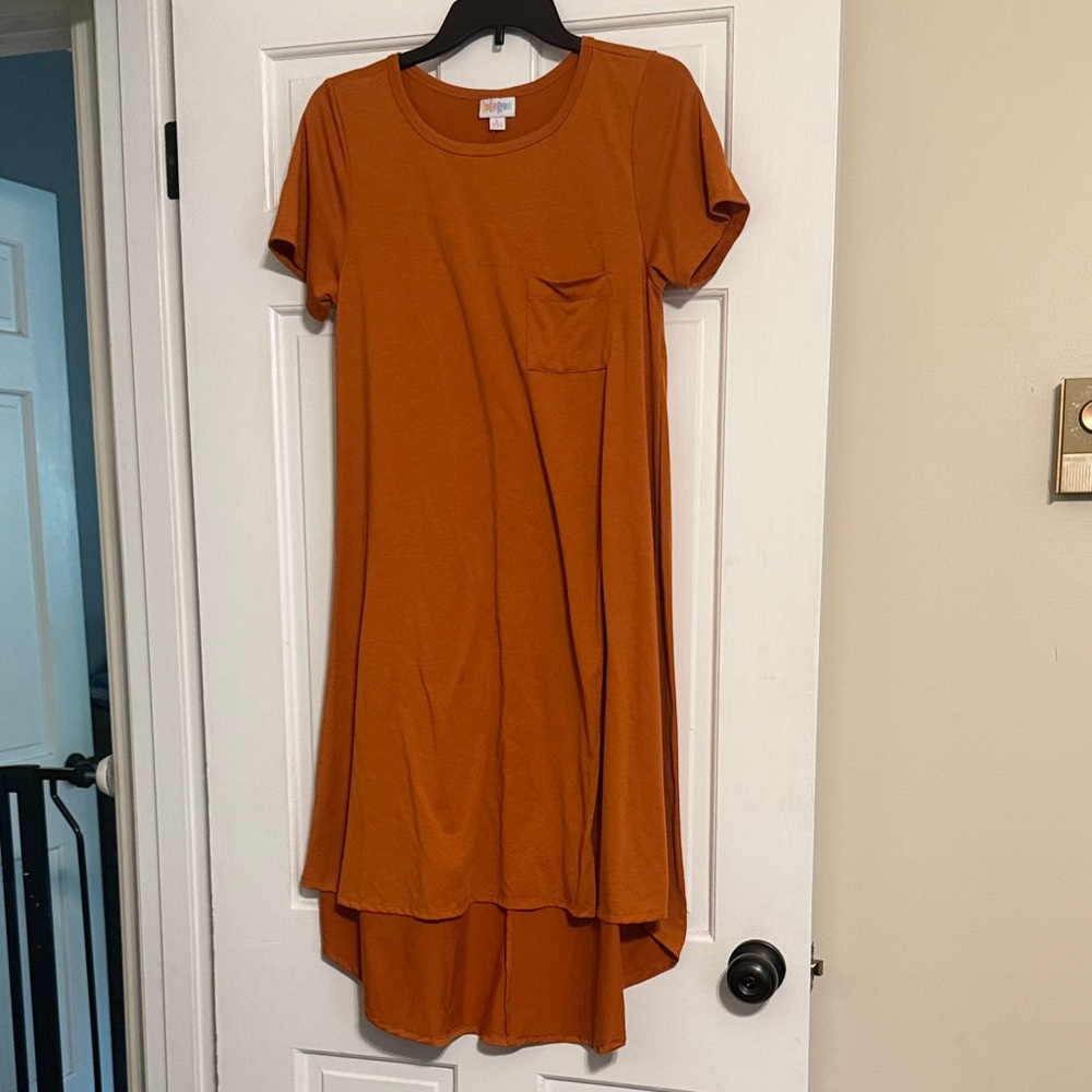 LuLaRoe Short Sleeve High-Low Pocket Dress in Rust Orange